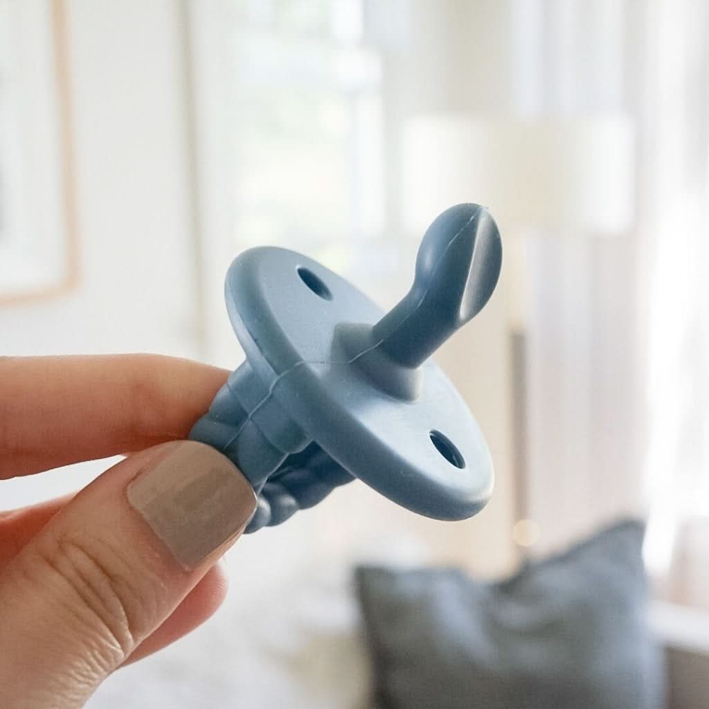 Itzy Paci™ Orthodontic Silicone Pacifier 6-18M - Image 24