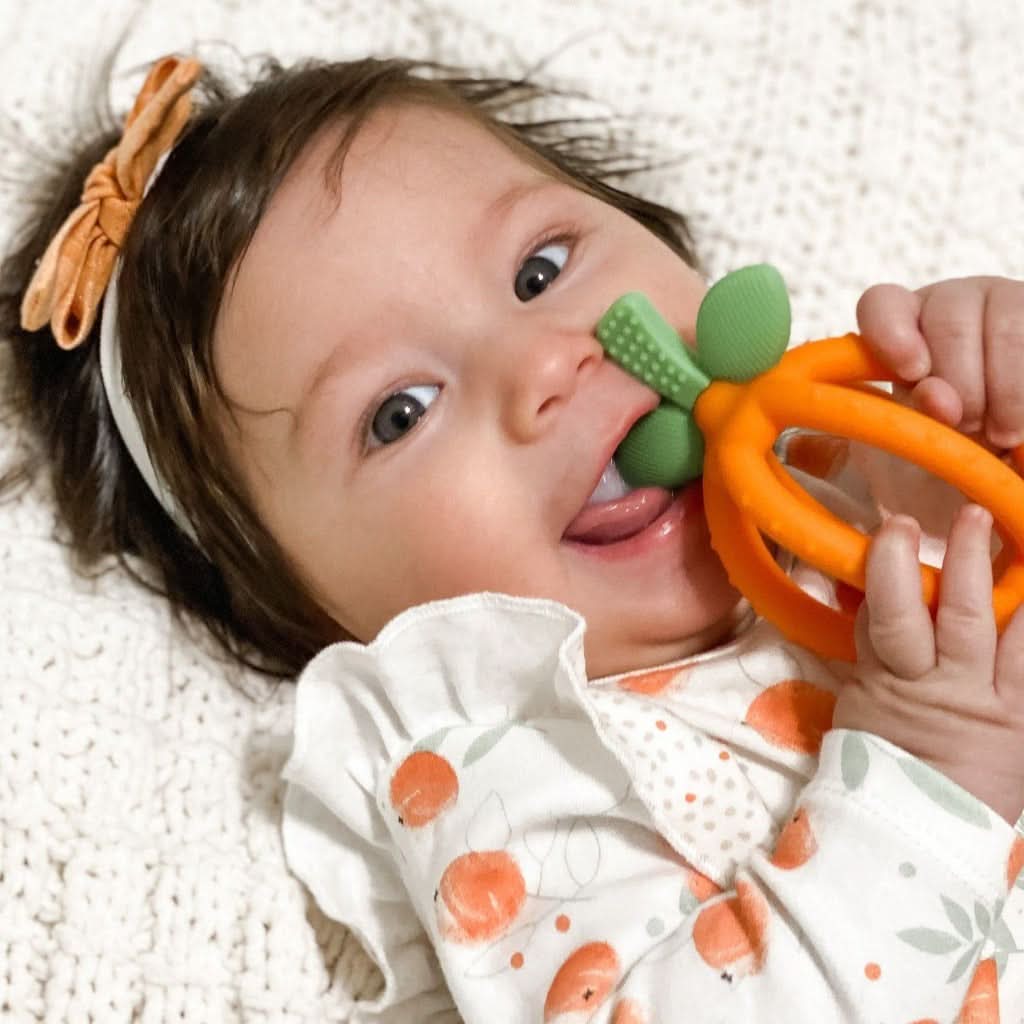 Bitzy Biter™ Teething Ball & Training Toothbrush - Image 6