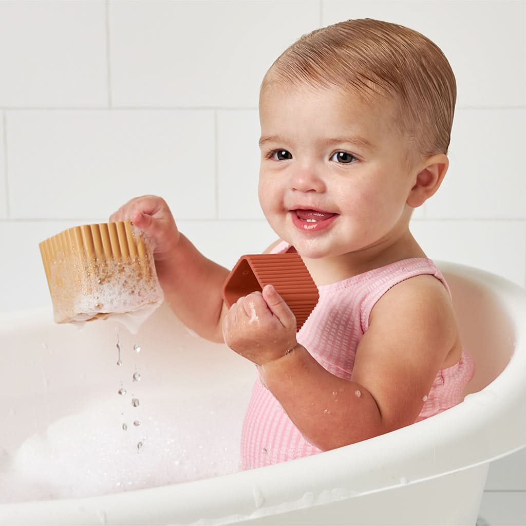 Itzy Sprinkle™ Bathtime Nesting Cups - Image 2